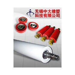 我們是無錫中大橡塑科技有限公司，我們供應流延機硅膠輥。