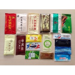 供應濕巾枕式包裝機，壓縮面膜巾包裝機，單片濕紙巾自動包裝機