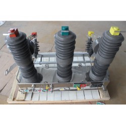 優質的ZW32-12真空斷路器【品牌推*】——優惠的高壓真空斷路器
