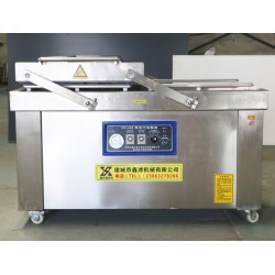 廠家定制帶湯汁產品真空包裝機，人參酒真空包裝機