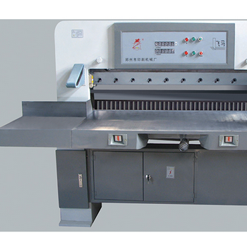 QZYX1300B型液壓數顯切紙機